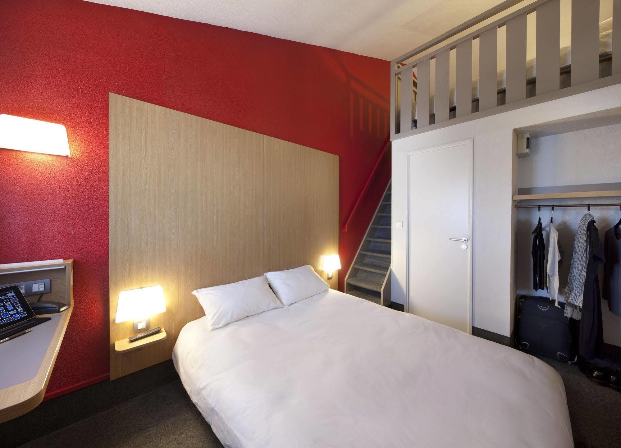 B&B HOTEL Nantes Parc Expos La Chapelle Exterior foto